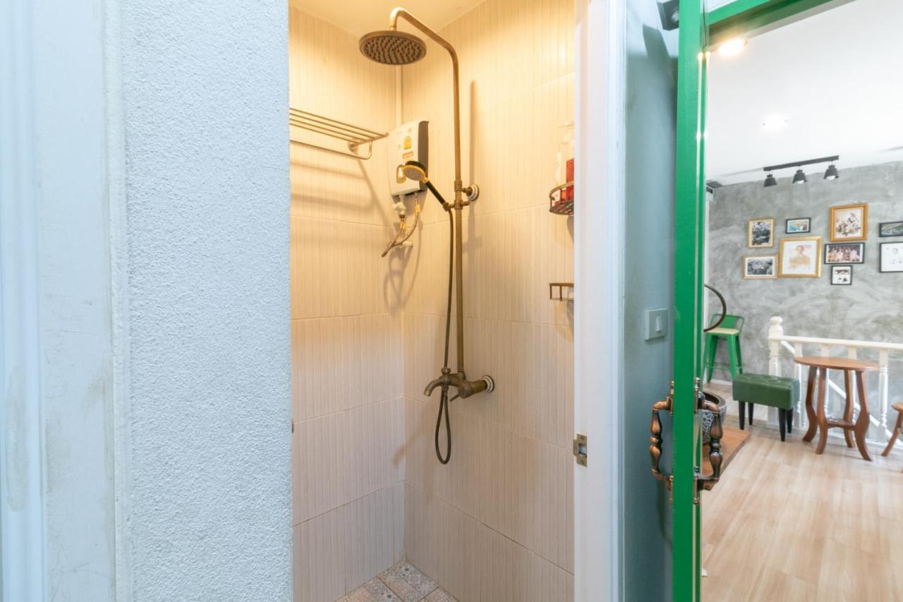 Ratana Boutique Hostel Μπανγκόκ Εξωτερικό φωτογραφία